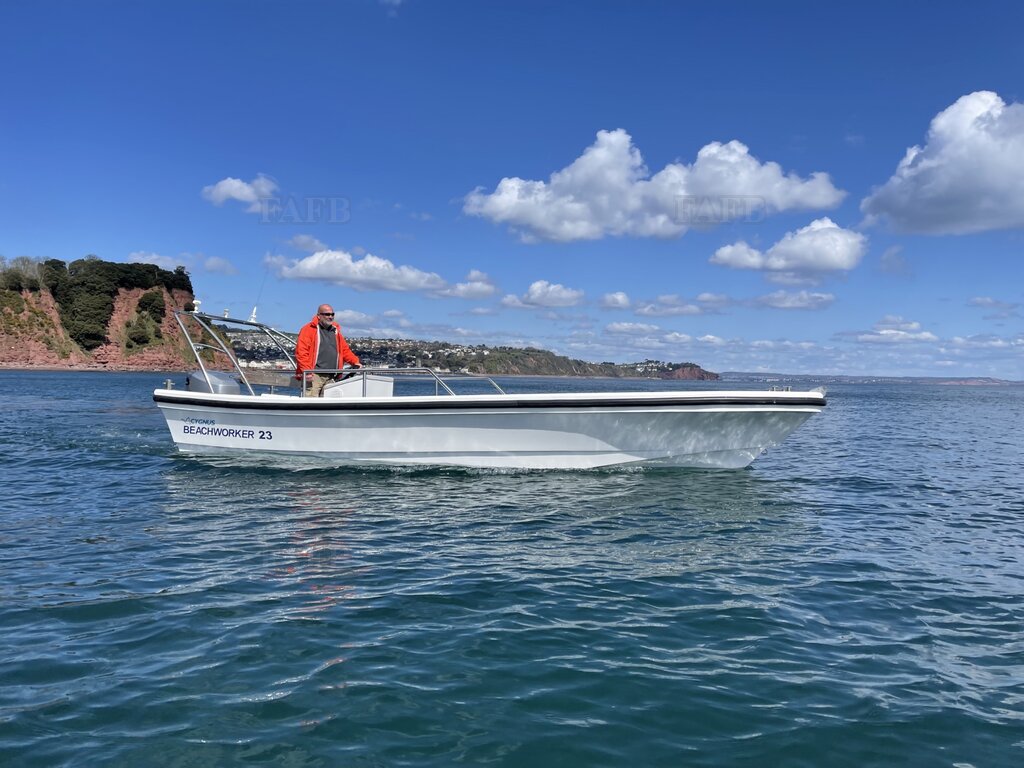 Cygnus Beachworker 23